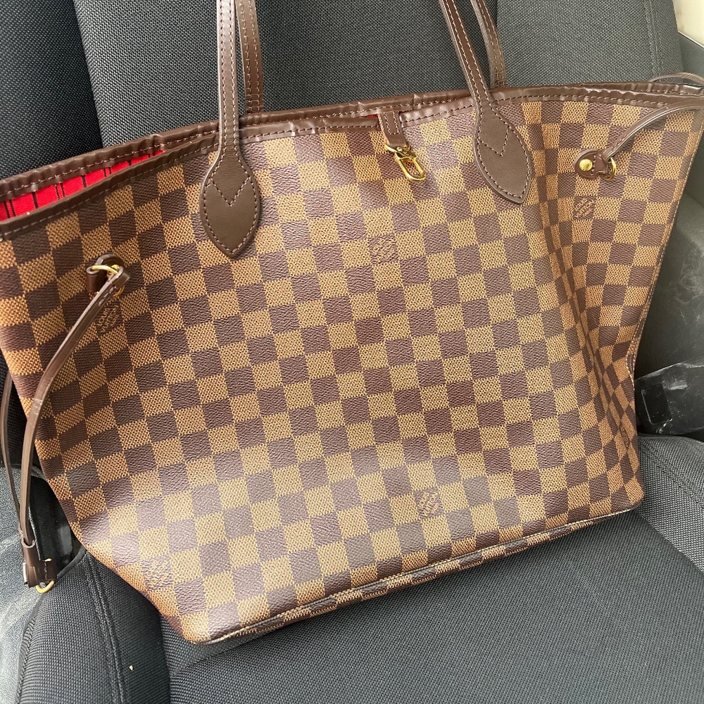 Louis Vuitton Neverfull MM
